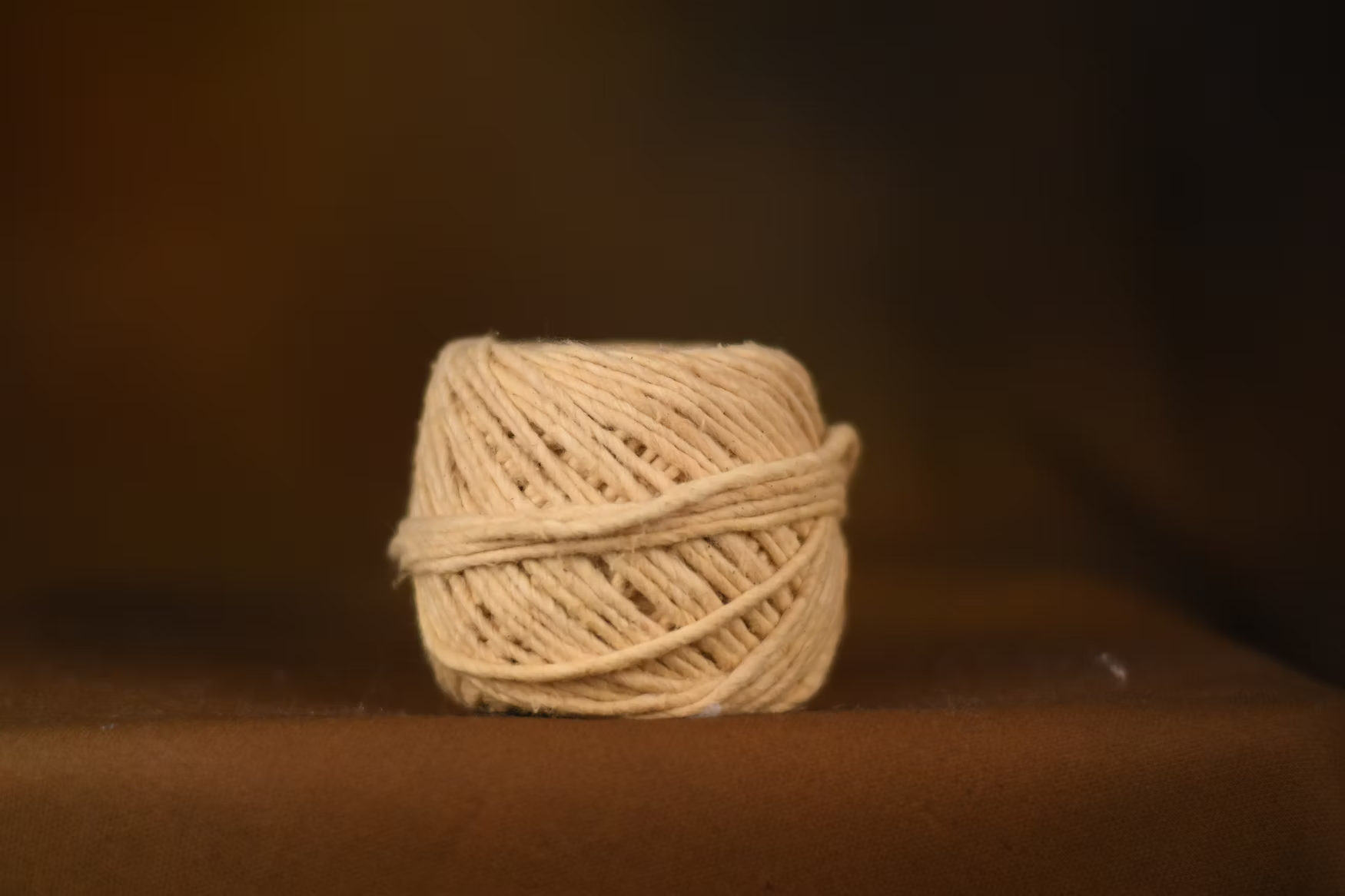 Weft Cotton Yarn – Smooth Feel and Creative Flow